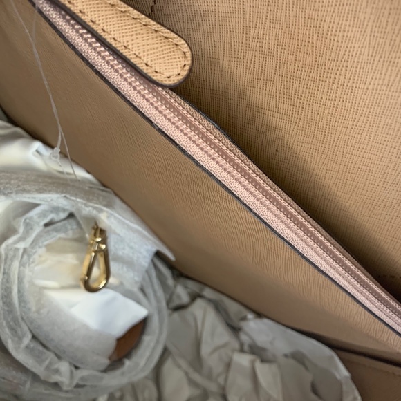 Mercer Satchel Luggage Leather Tote - Picture 7 of 7